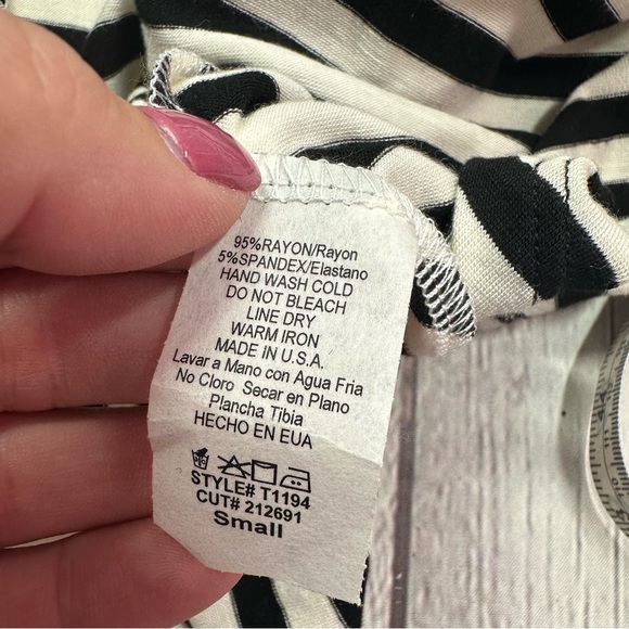 NWT Annabelle boutique Stripe high low tunic knit top sz S twist front - Picture 7 of 8